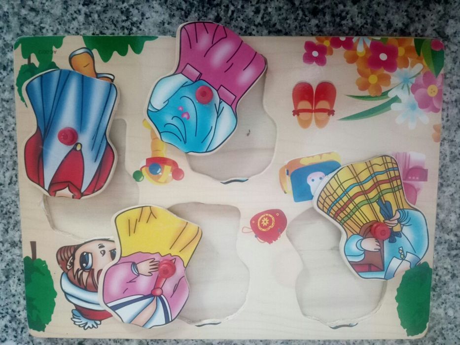 Jogo de  madeira