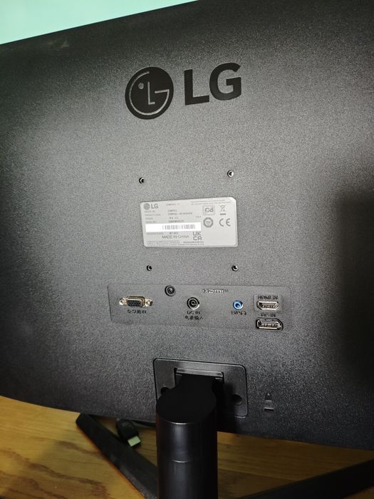 Monitor LG 27MP60G-B – 27", IPS – stan bardzo dobry