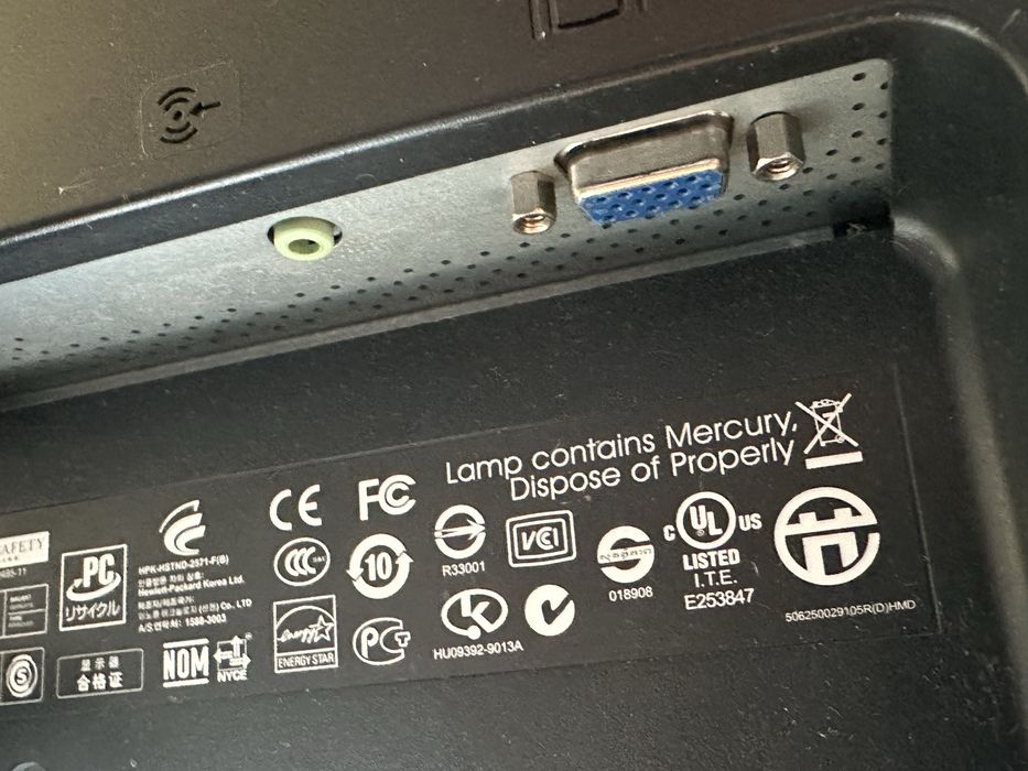 Monitor HP 21.5’ 2159v