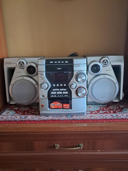 Музичний центр МР3 AIWA.