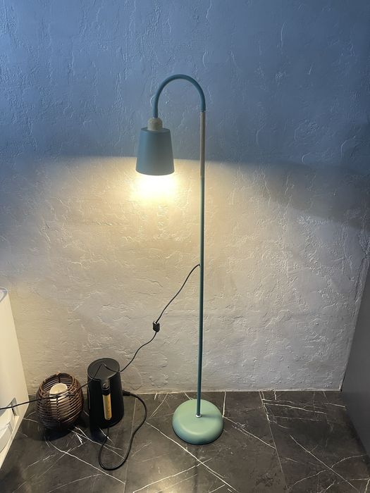 Новый стильный торшер