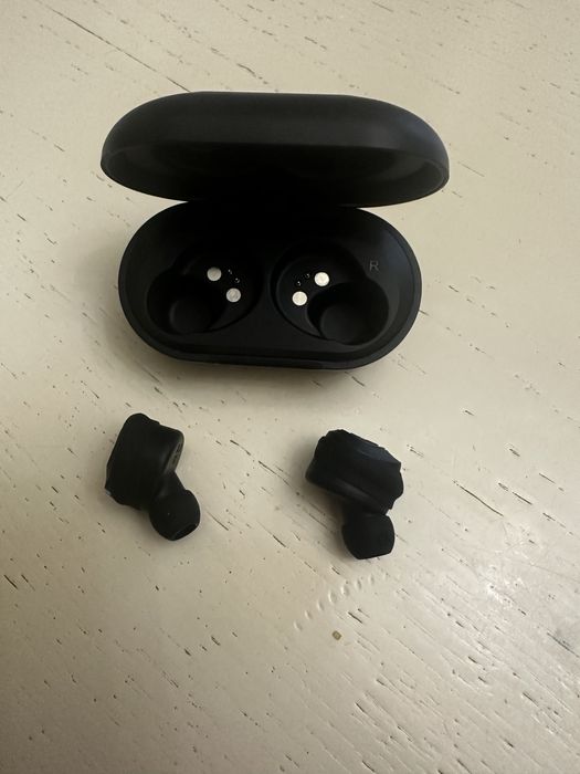 Навушники Jlab.В гарному стані