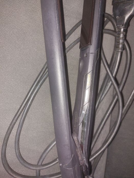 Prostownica babyliss uszkodzona