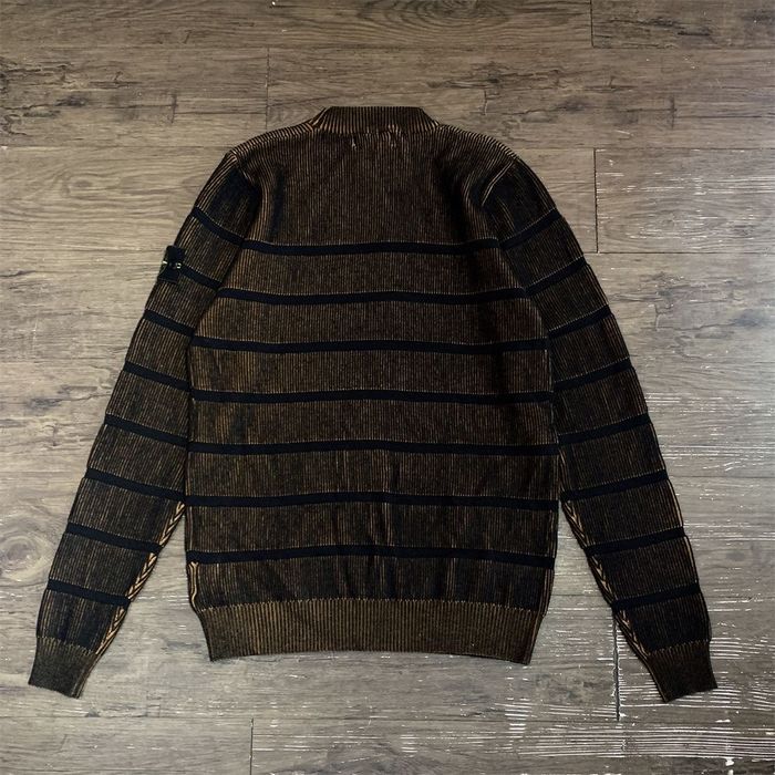 Striped Ribbed-Knit Sweater/ Светр стон айленд