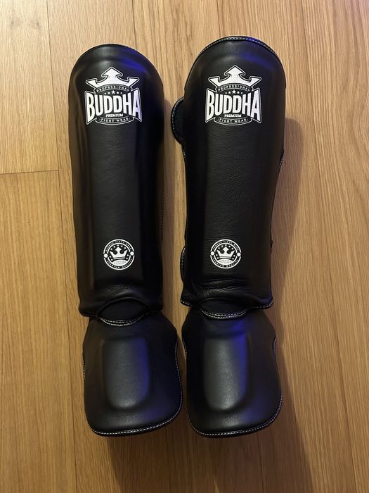 Caneleiras (M) e luvas boxe (M)