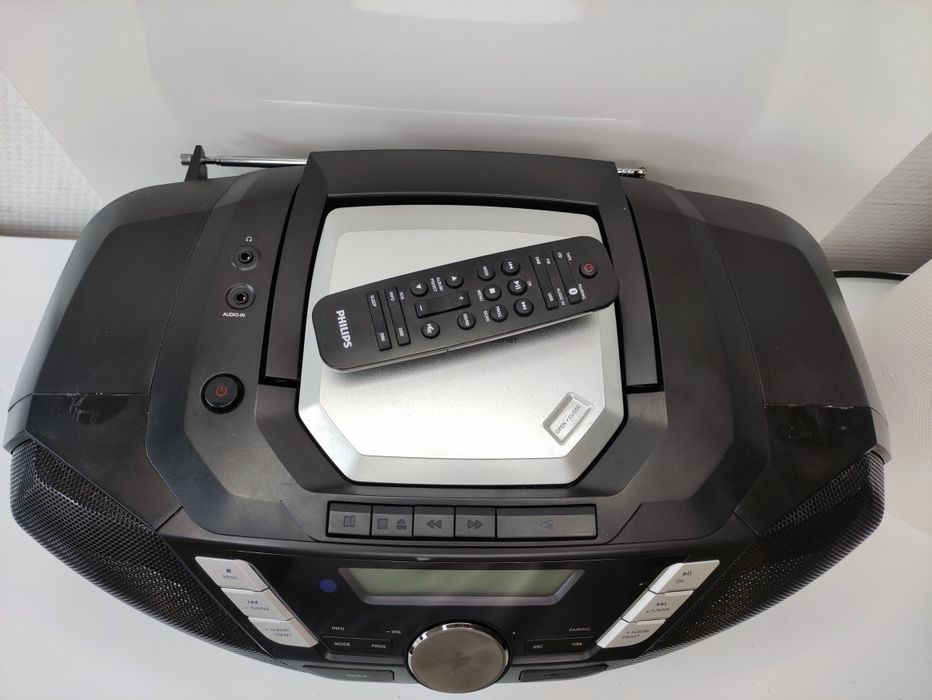 Radio Philips AZB798T/12 z pilotem, używane