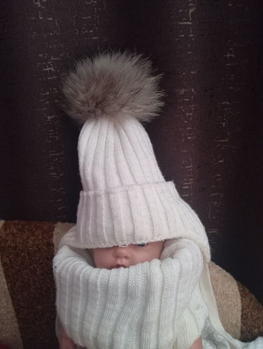 Шапка зимова,натуральний помпон,рукавички в подарунок