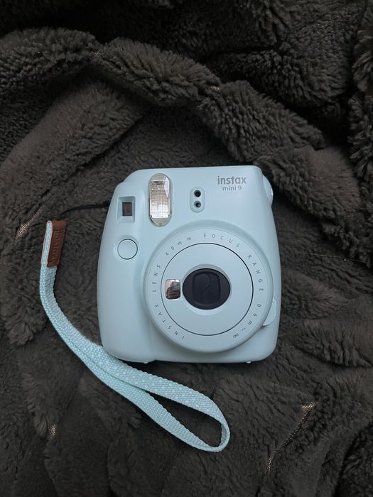 Instax mini 9 w zestawie z etui (sprawny, w super stanie)