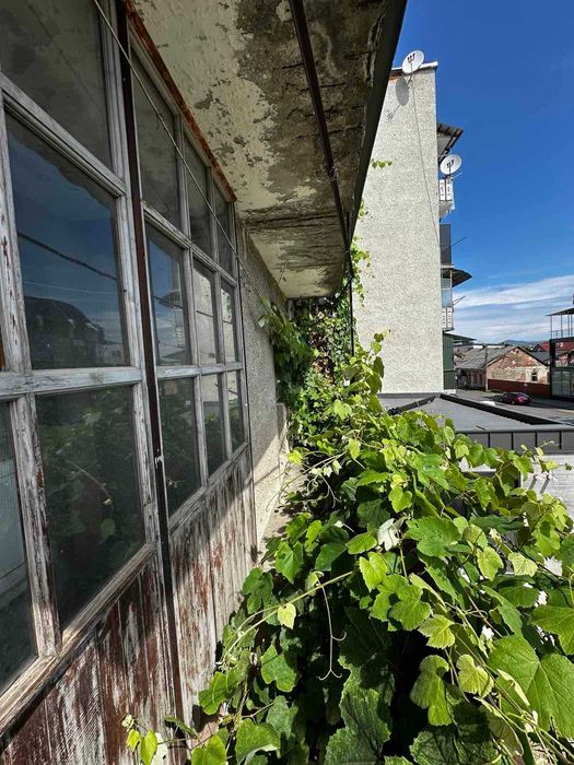 Продається 2 кімнатна квартира в м. Тячів