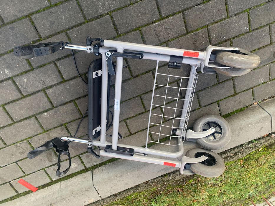 Chodzik balkonik składany czterokołowy podpórka TRENDMOBIL 120 kg