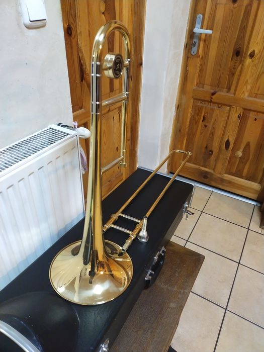 instrument dętyPuzon