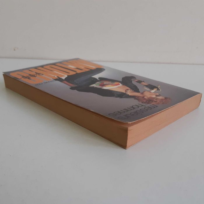 Livro de Bolso em Francês Messieurs Les Hommes de San-Antonio
