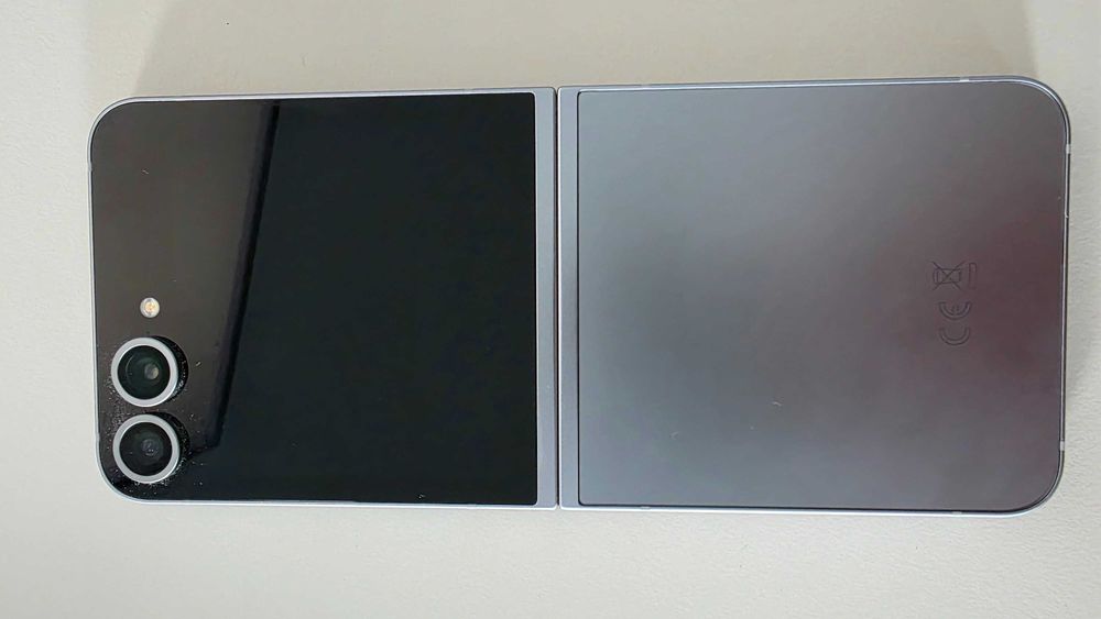 Samsung Galaxy Z Flip 6 Uszkodzony ekran Wrocław Wrocław Psie Pole • OLX.pl