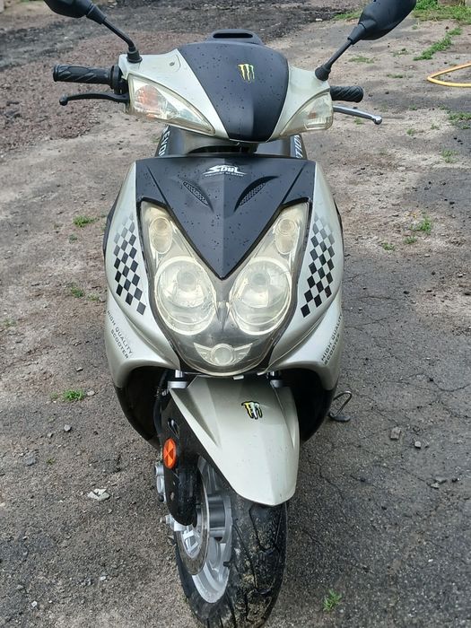Продам скутер 150 EVOLUTION