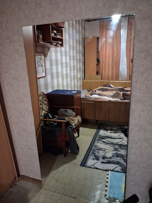 Продам  3 однакових великих дзеркала.