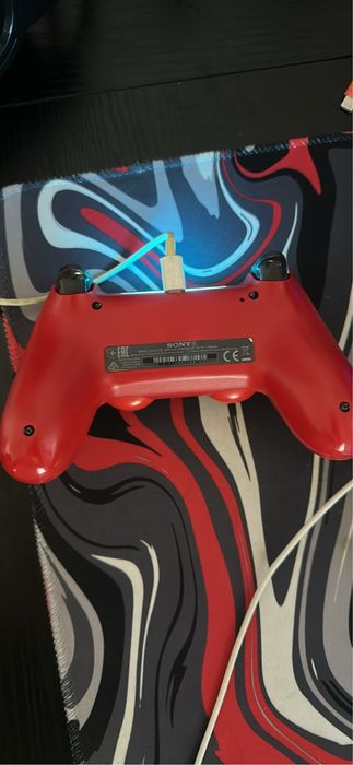 Ps4 + comando e jogos CD