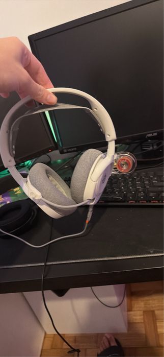 Steelseries artic nova 1