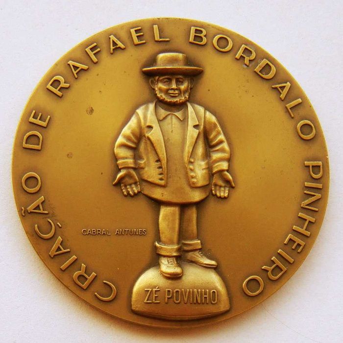 Medalha Bronze Bordalo Pinheiro ZE POVINHO por C. Antunes