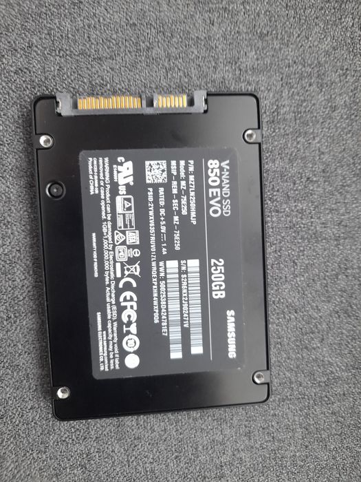 Dysk SSD   Samsung 250gb  Level 256GB  Sprawne