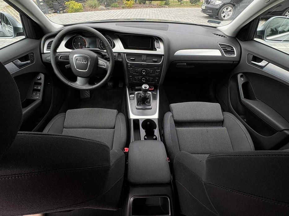 Audi A4 B8 2008r