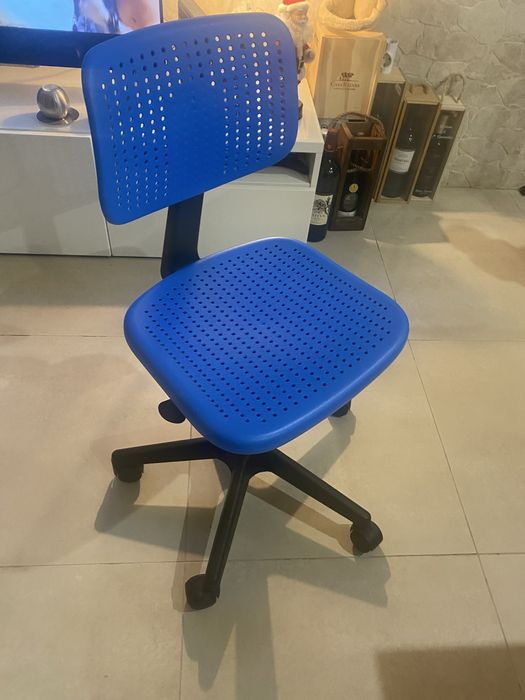 Cadeira de criança para secretaria