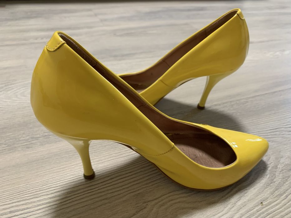 Взуття , туфлі …. prada