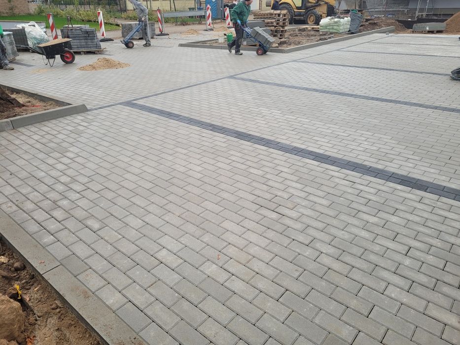 Usługi  brukarskie.