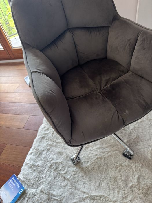 Fotel obrotowy welurowy