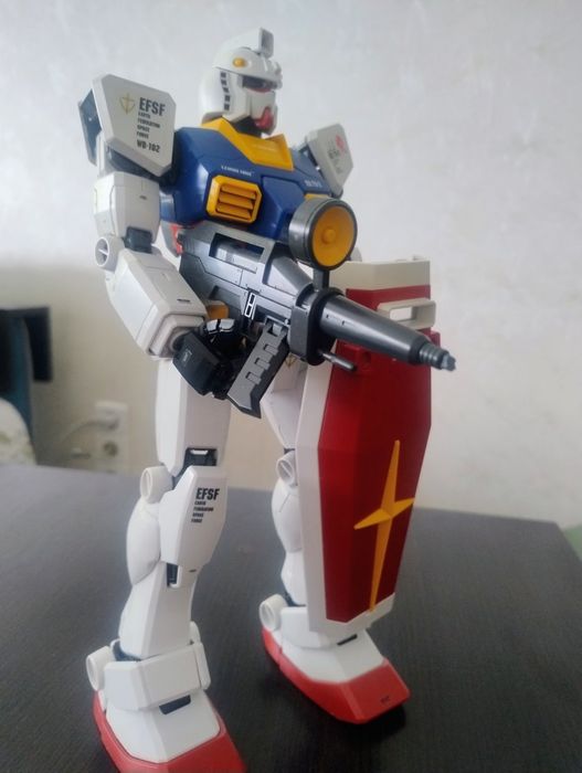 Робот RX-78-2 Gundam