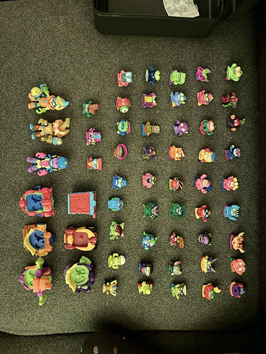 Super Zings 48 szt. duże Zingsy 3 szt. Pojazdy 5 szt. Klatka 1 szt.