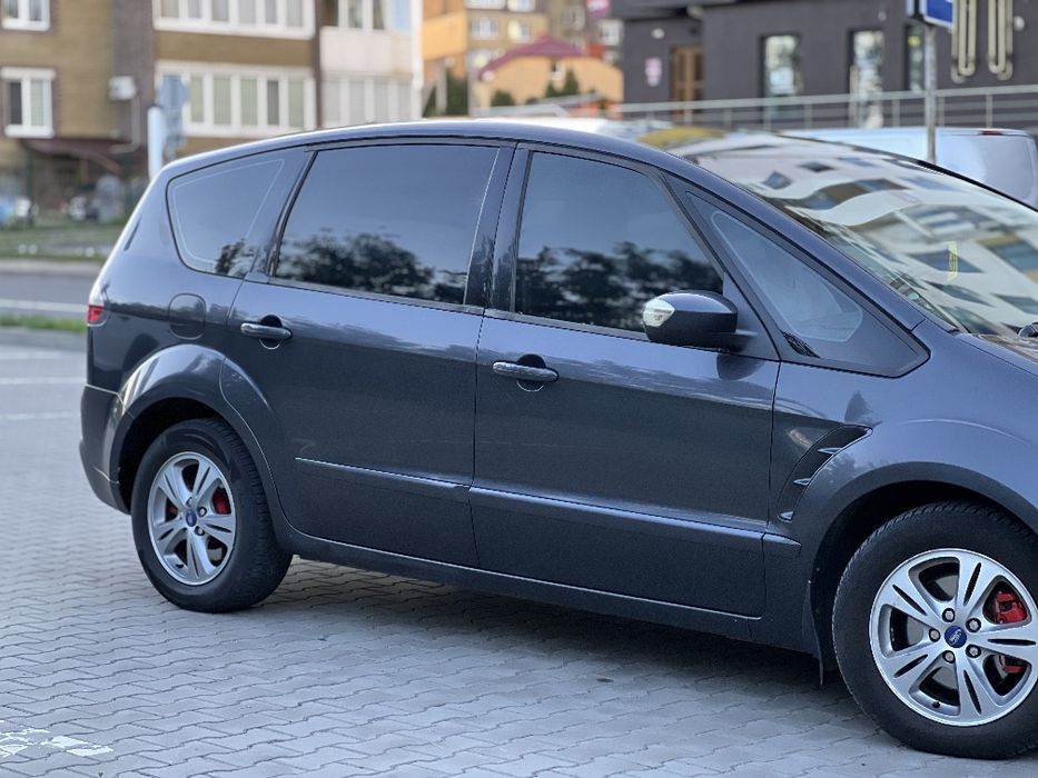 продаж автомобілі