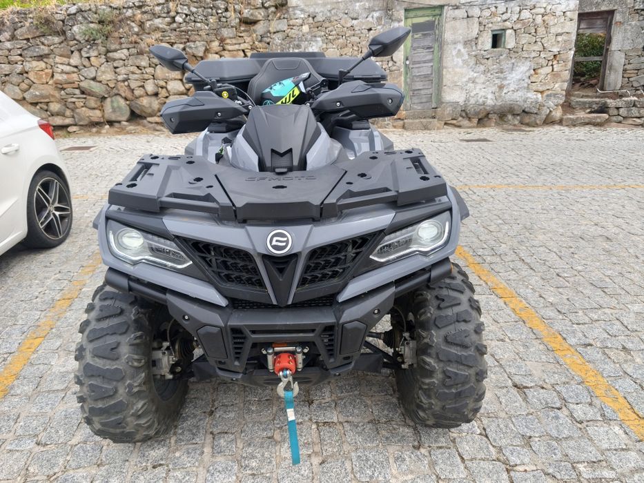 Moto 4 CForce 850 xc