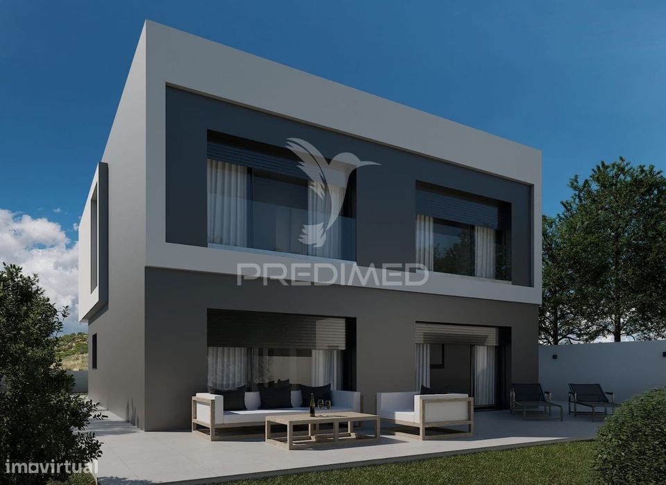 Modern Architecture T4 House – Meia Via Urbanization