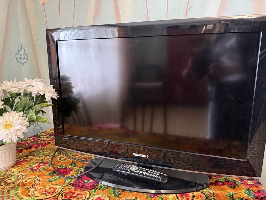 Теоевізор SAMSUNG 32 дюйми
