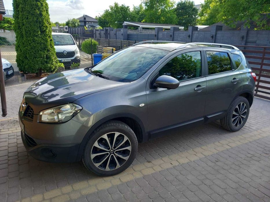 Nissan Qashqai J10