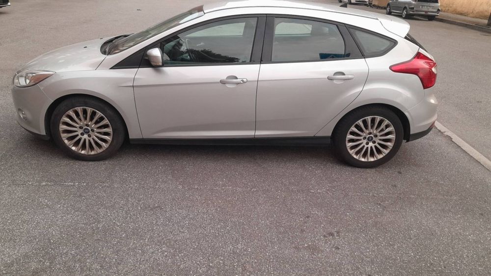 Ford focus 1.6 TDCI 2011 — photo 2