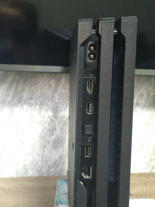 PlayStation 4 Pro 1TB + 2 геймпада | Коробка + чек | Игры отдельно