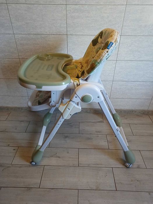 Продам стільчик для годування.