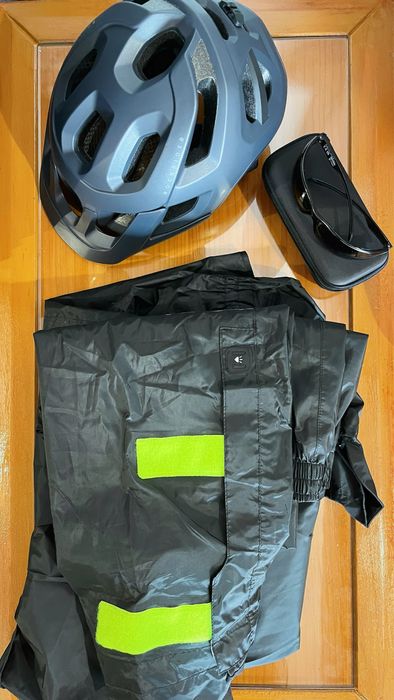 Bicicleta Elétrica dobrável c/ Acessórios (apenas 1 mês de uso)