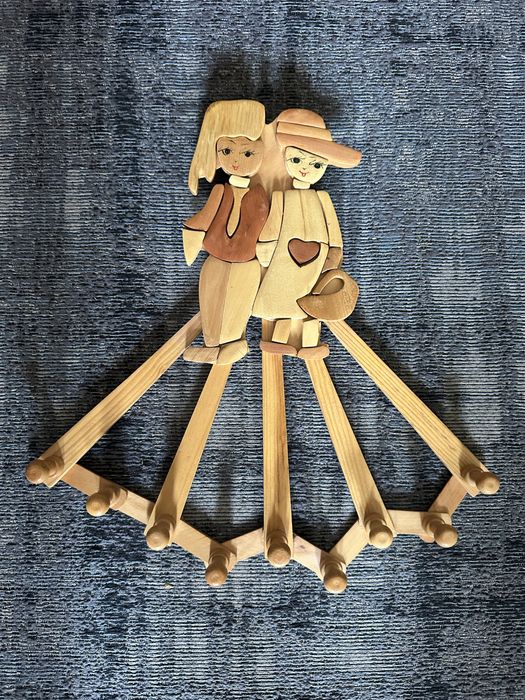 Cabides extensíveis vintage em madeira