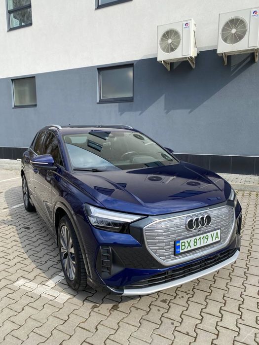 Продам Audi Q4 e-tron
