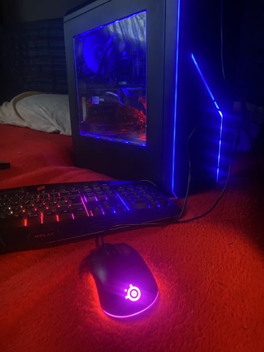 Torre gaming + teclado gaming + rato gaming