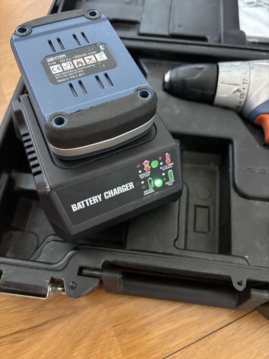 Aparafusadora Bateria 12V Dexter IC120LCD