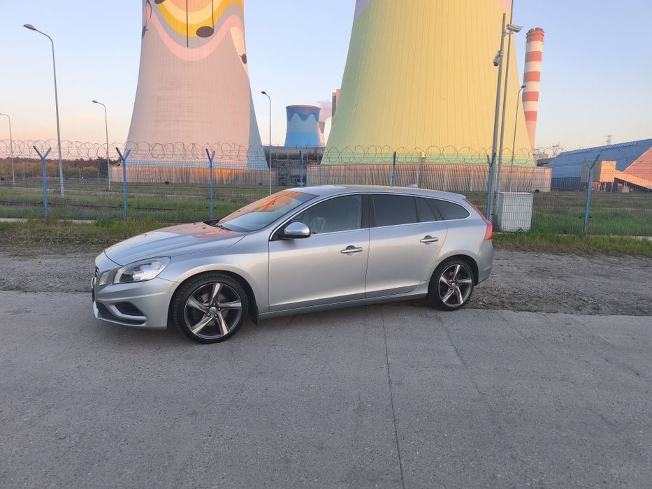 Volvo V60 R-DESIGNE zadbane