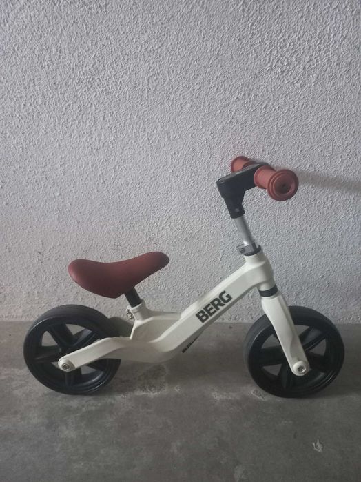 Bicicleta de equilibrio criança berg