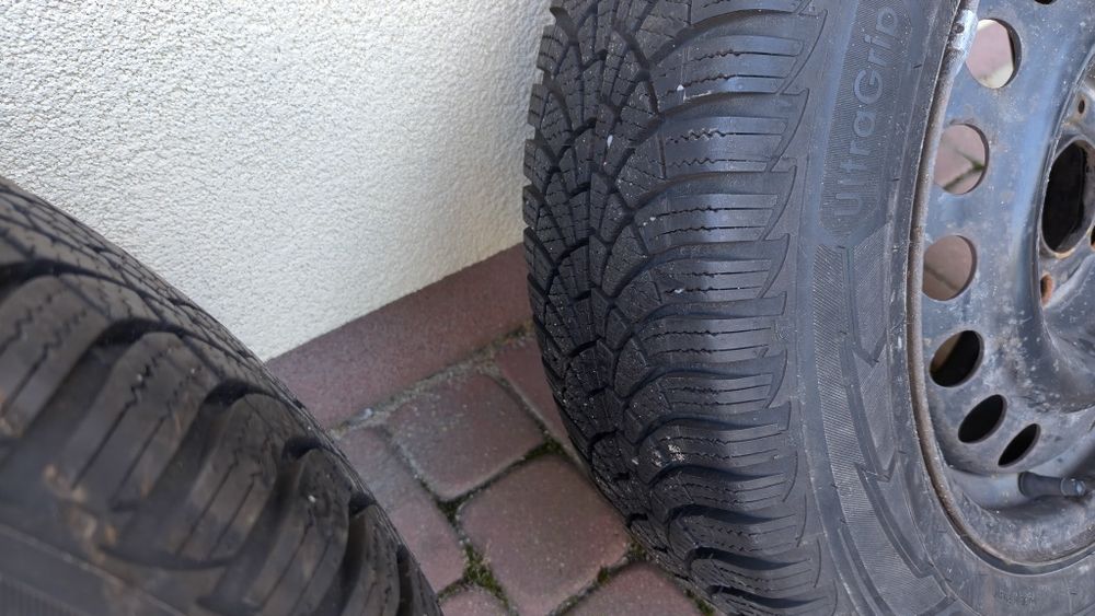 Felgi stalowe opony Goodyear R15