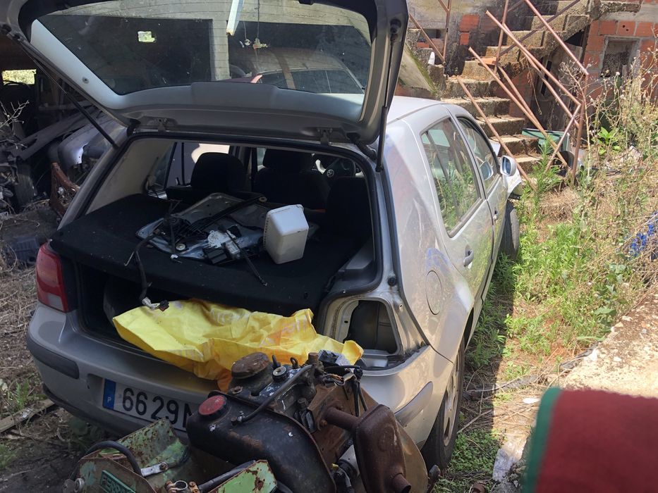 Volkswagen Golf 4 1.4 16v peças ou restauro