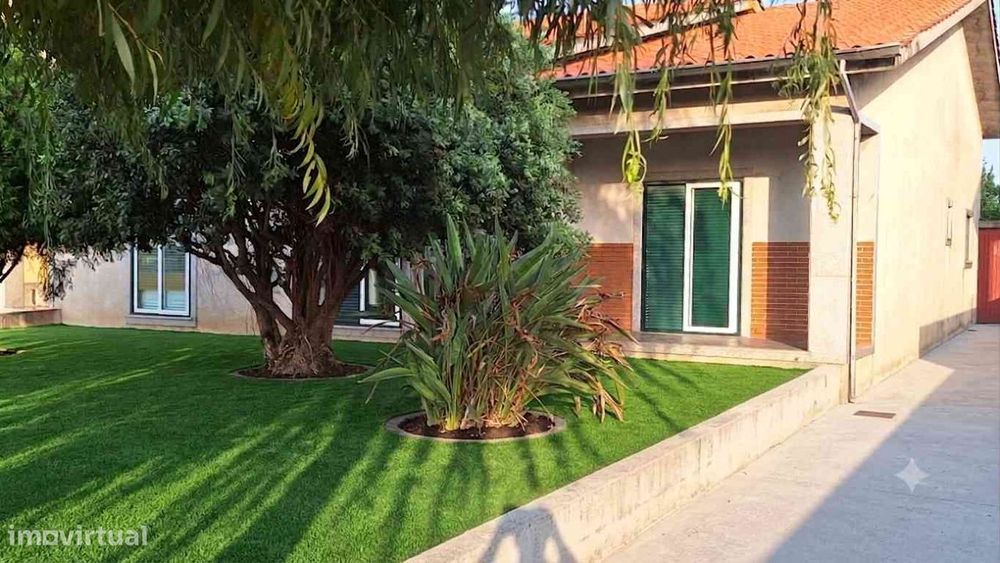 Moradia térrea isolada em aveiro .
