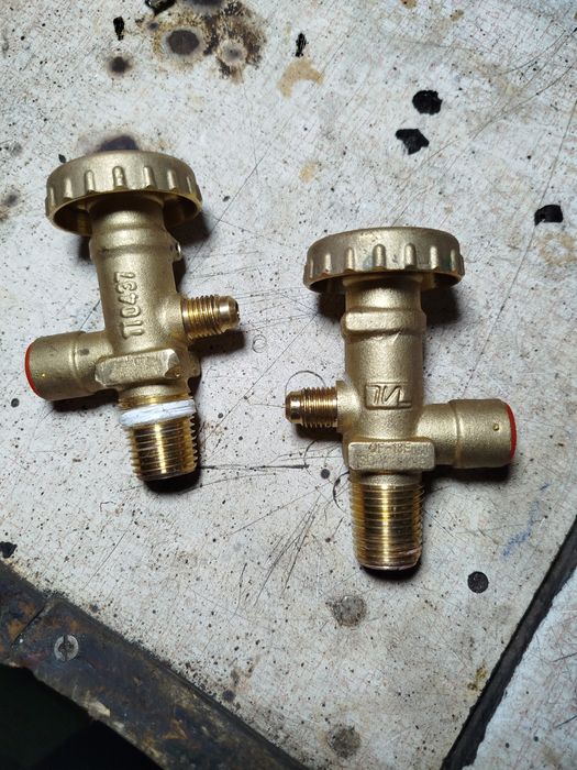 Кран для газового балону