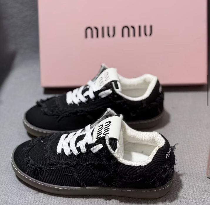 кросівки miu miu 35-40